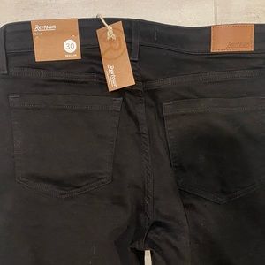 Revtown NWT Skinny Jet Black Size 30 Jeans
